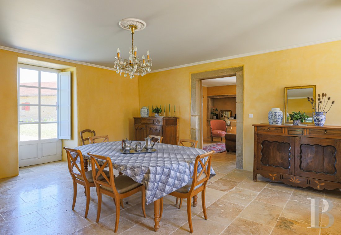 A well preserved and fully restored family chateau in Castanet, Tarn-et-Garonne - photo  n°13